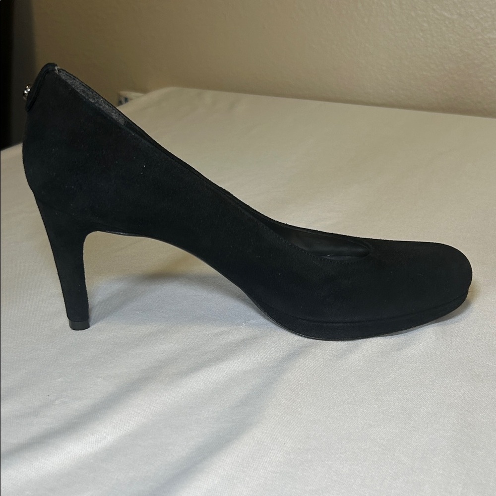 Stuart Weitzman Slip On Almond Toe Black Suede Pumps Heels Platform Size 9M